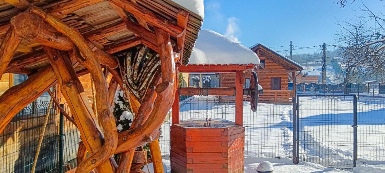 Вилла Casuta Adelina Borsa Экстерьер фото